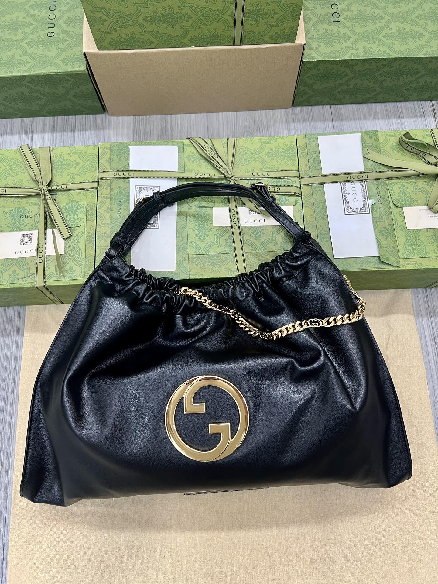 Bagsaaa Gvc*1 Blondie Large Tote Black Bag - 52 x 35 x 9cm