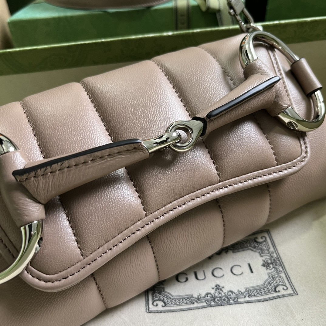 Bagsaaa Gvc*1 Horsebit Chain Small Shoulder Bag taupe