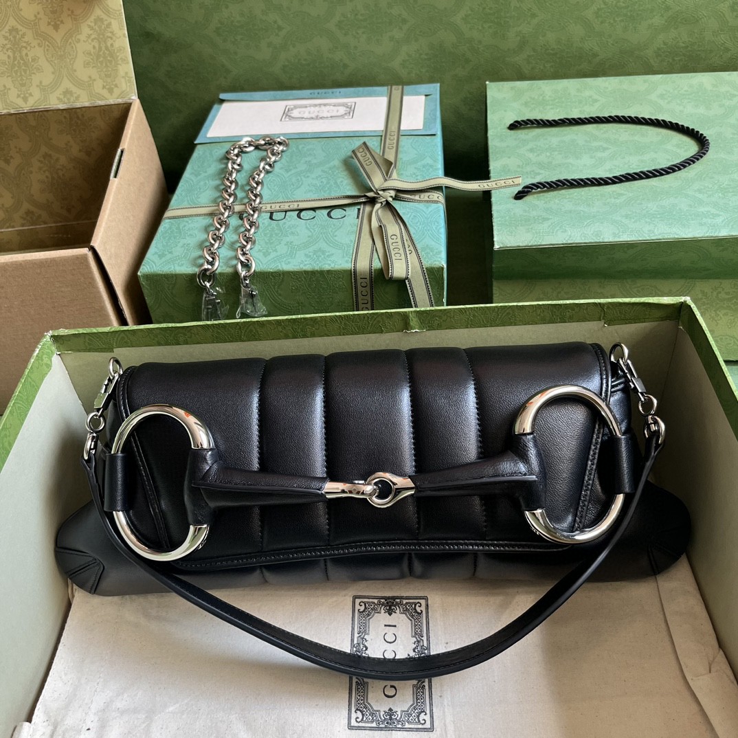 Bagsaaa Gvc*1 Horsebit Chain Medium Shoulder Bag In Black