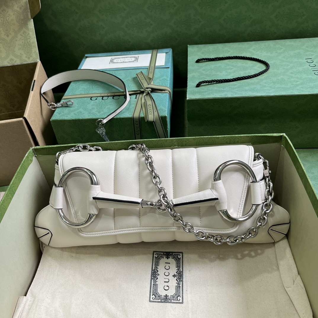 Bagsaaa Gvc*1 Horsebit Chain Medium Shoulder Bag In White