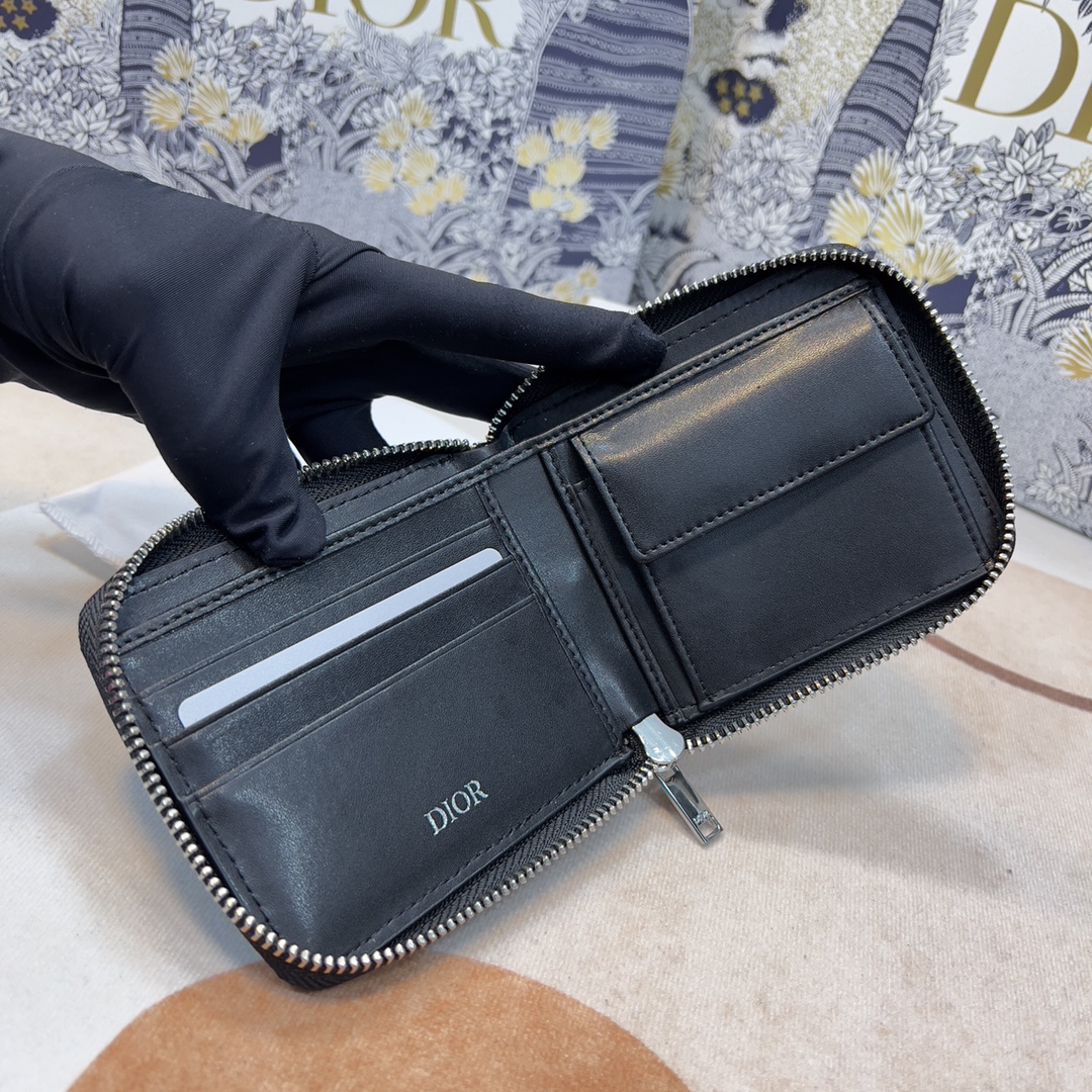Bagsaaa D10r Oblique Leather Wallet - 11 x 9cm