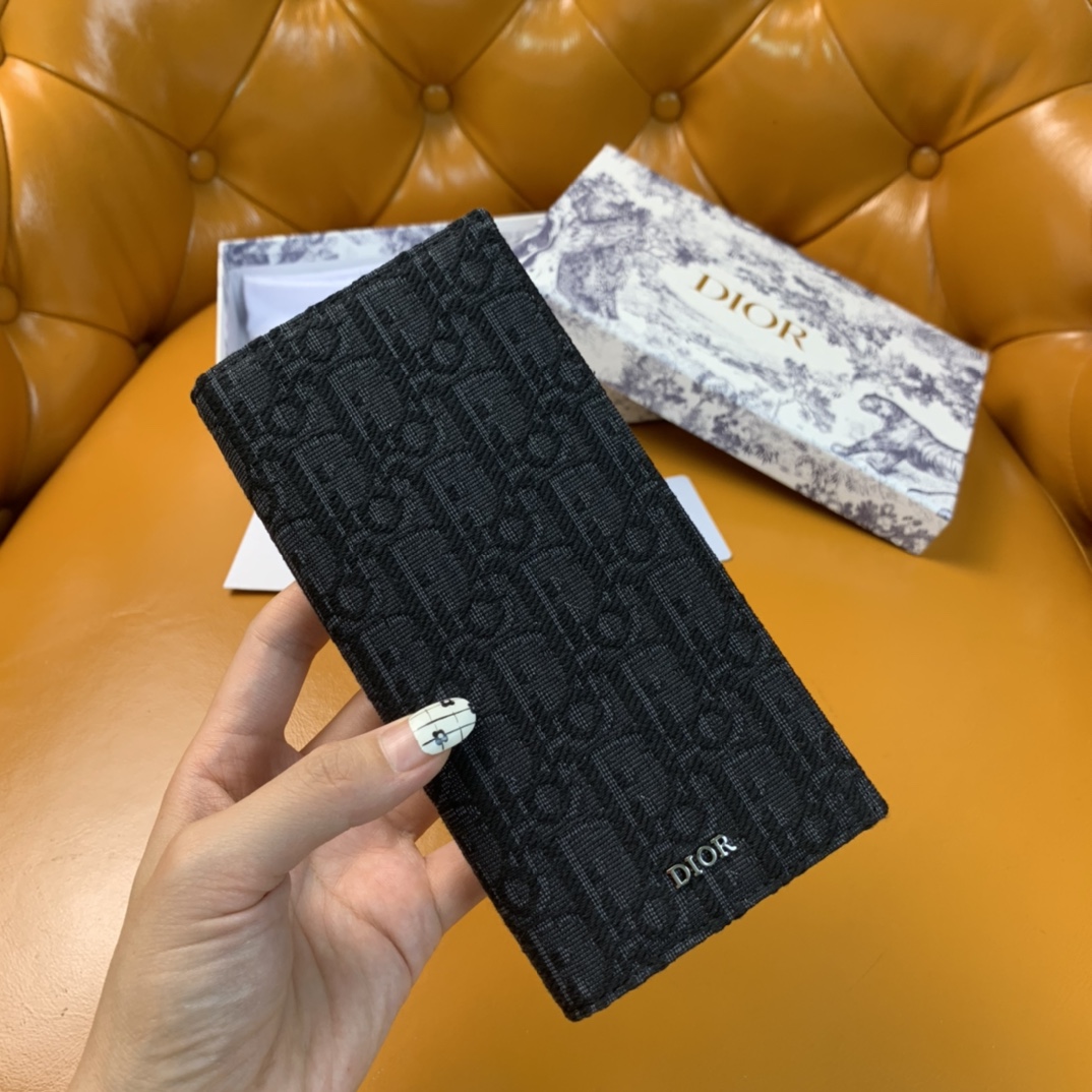 Bagsaaa D10r Oblique Compact Wallet - 9 x 18.8 x 2cm