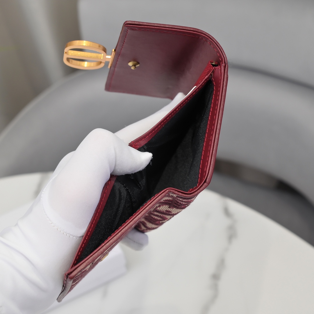 Bagsaaa D10r 30 Montaigne 3 Fold Wallet Red - 11*10*2cm