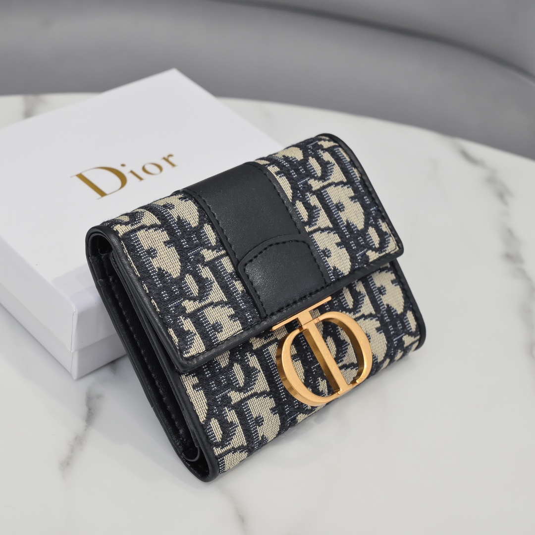 Bagsaaa D10r 30 Montaigne 3 Fold Wallet Black - 11*10*2cm
