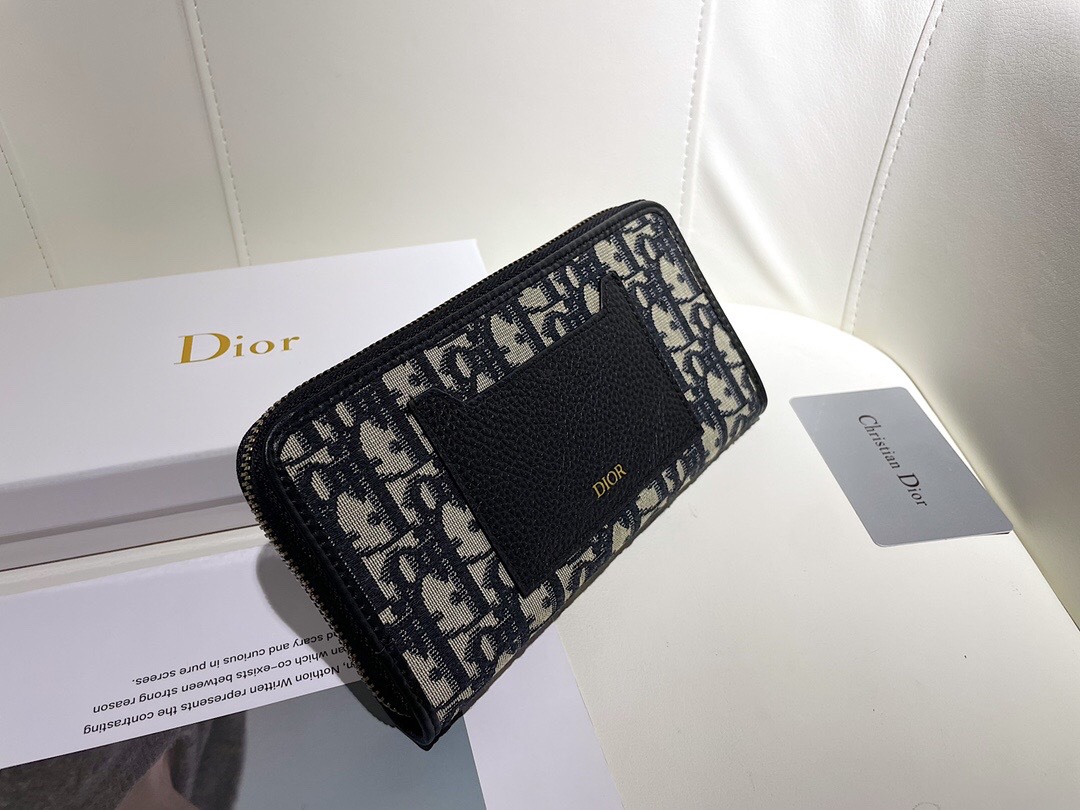 Bagsaaa D10r Oblique Zippy Wallet - 19.5*10.5*3cm