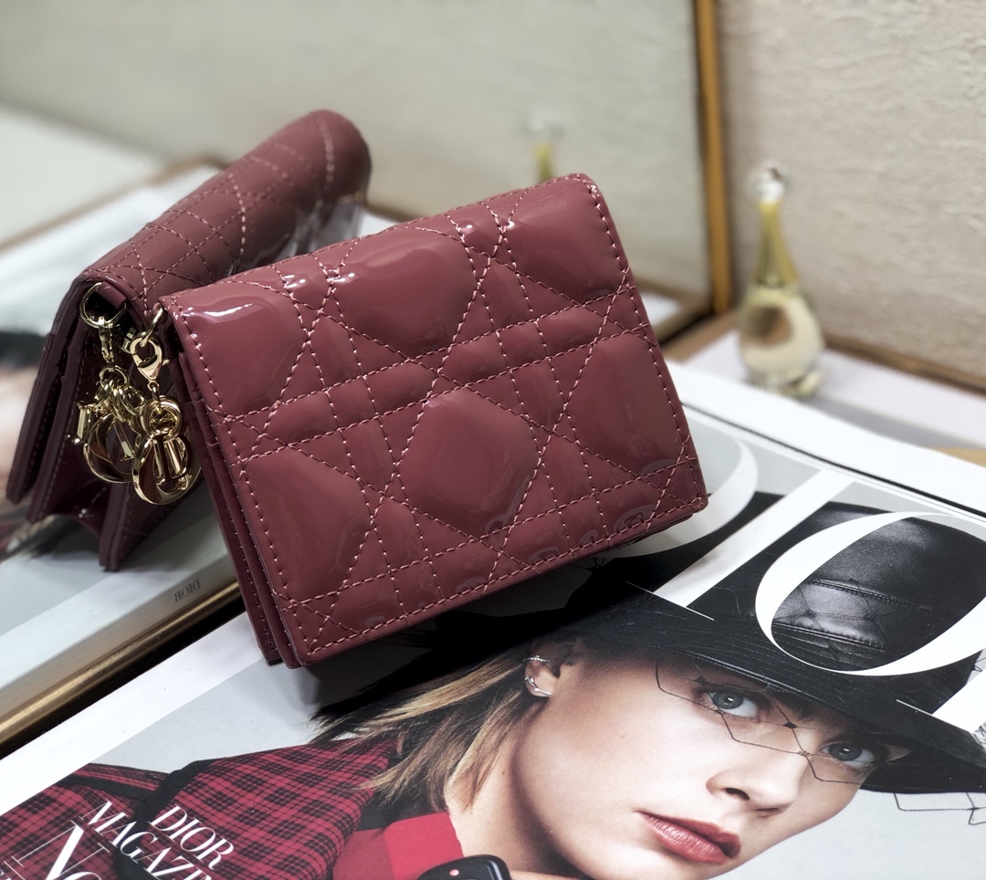 Bagsaaa D10r Coin Purse Patent Leather Pink - 11x9cm