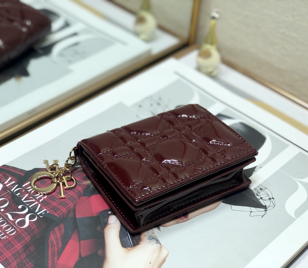 Bagsaaa D10r Coin Purse Patent Leather Burgundy - 11x9cm