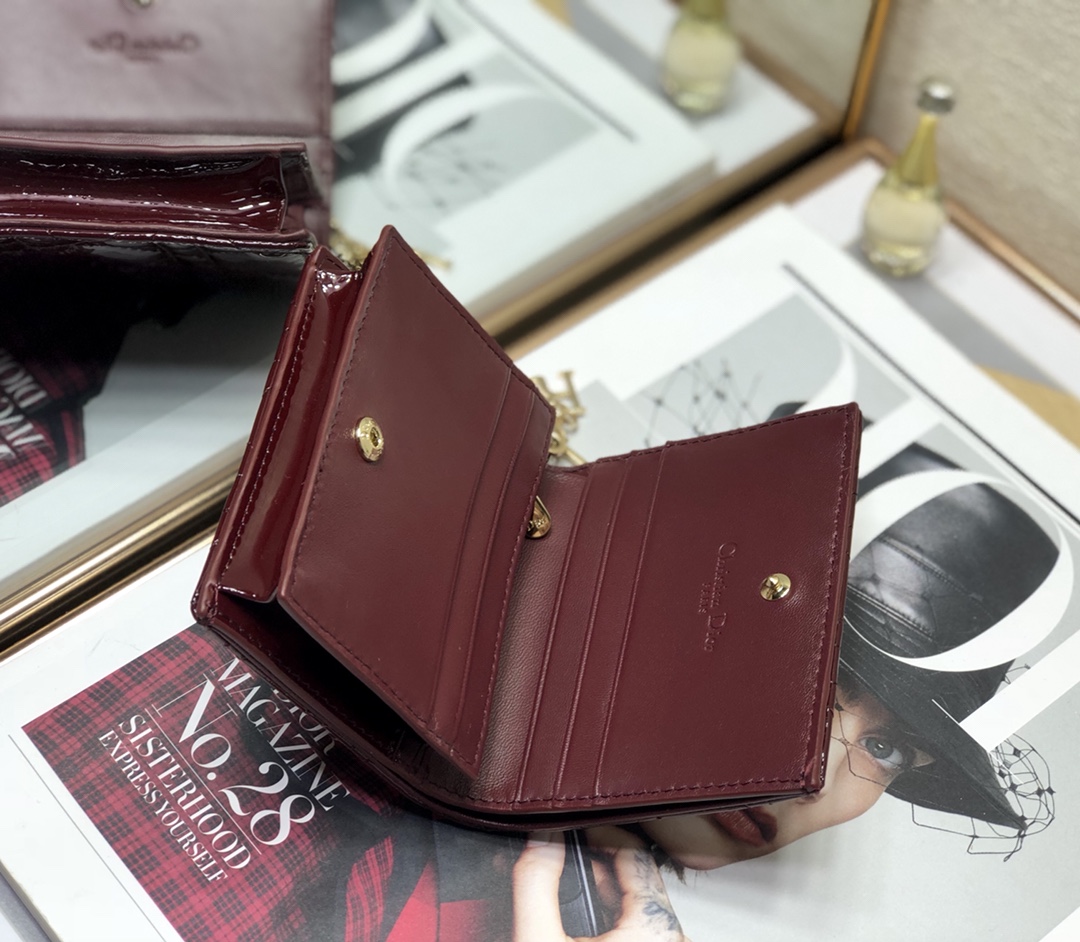 Bagsaaa D10r Coin Purse Patent Leather Burgundy - 11x9cm
