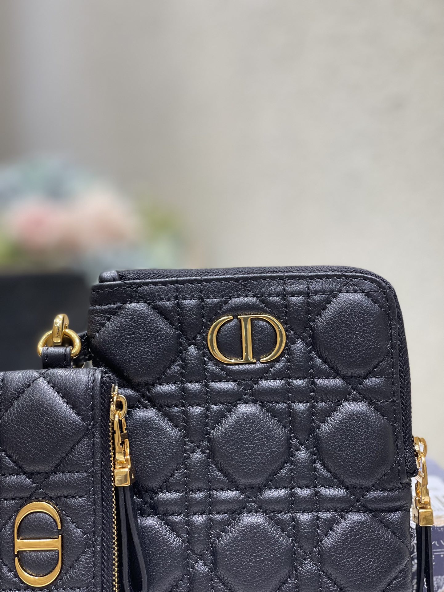 Bagsaaa D10r Caro Multifunctional Pouch Black - 18.5x12x7.5cm