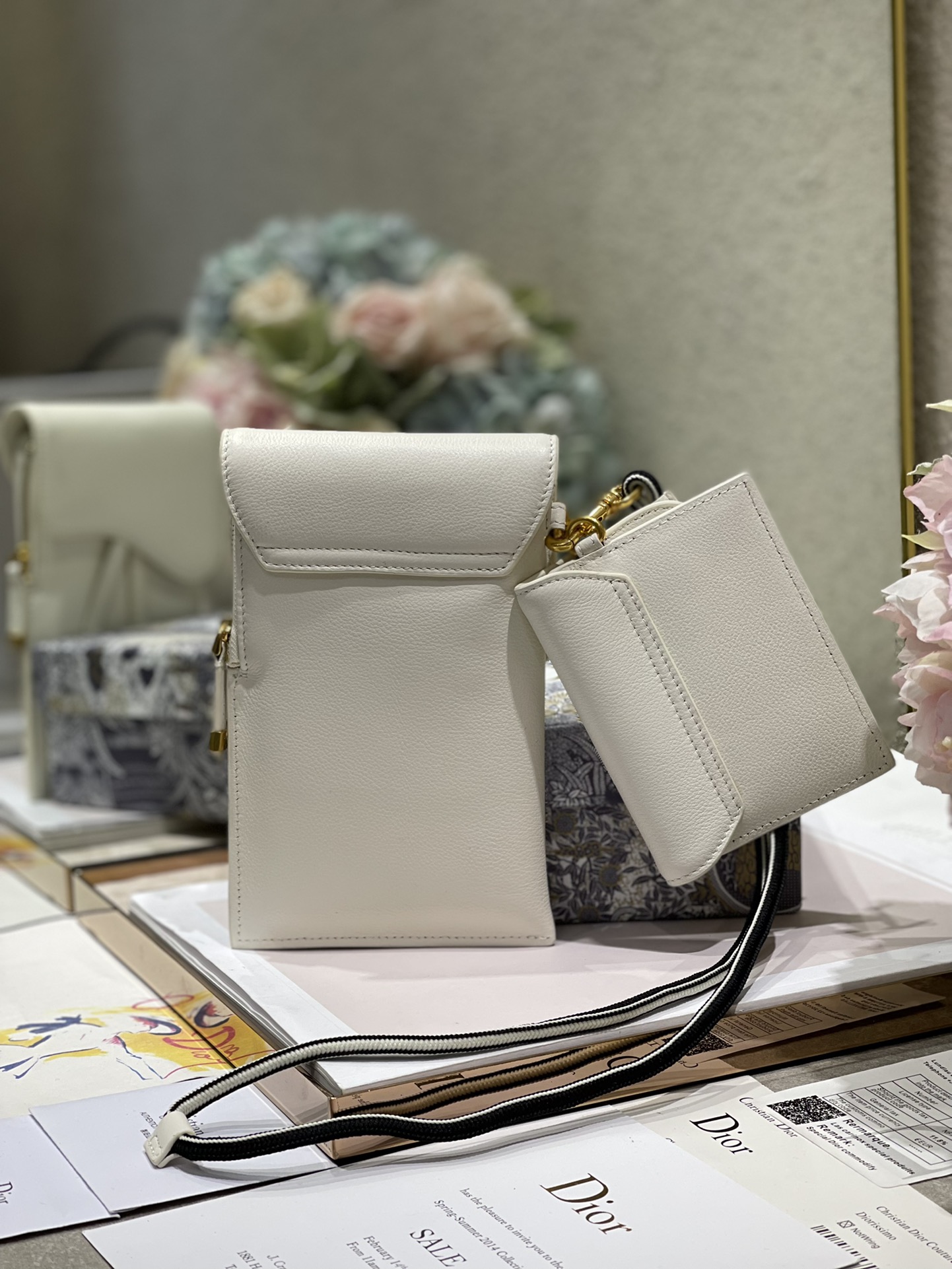 Bagsaaa D10r Saddle Multifunctional Pouch White - 18.5x12x7.5cm
