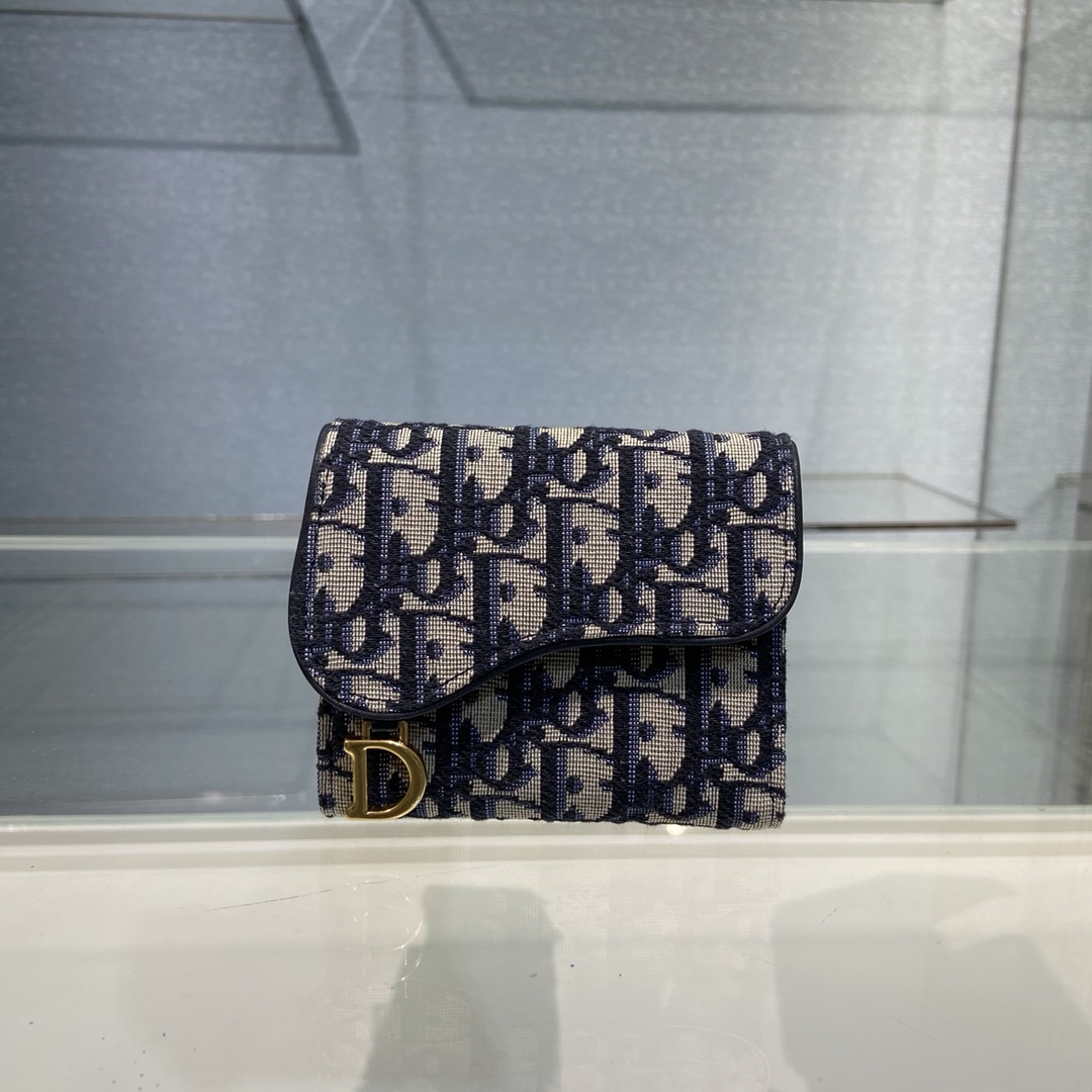 Bagsaaa D10r Saddle Oblique Wallet 