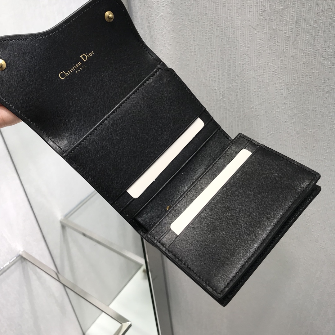Bagsaaa D10r Saddle Wallet Black Leather