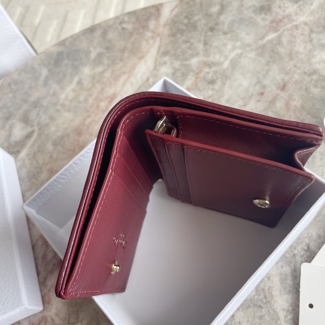 Bagsaaa D10r Coin Purse Burgundy - 11x9cm