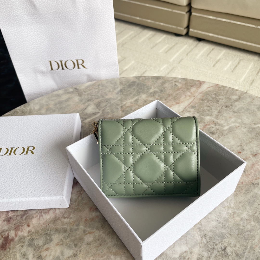 Bagsaaa D10r Coin Purse Green - 11x9cm