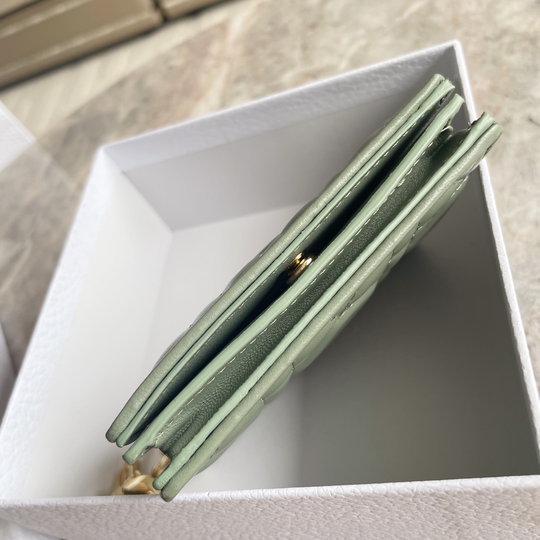Bagsaaa D10r Coin Purse Green - 11x9cm