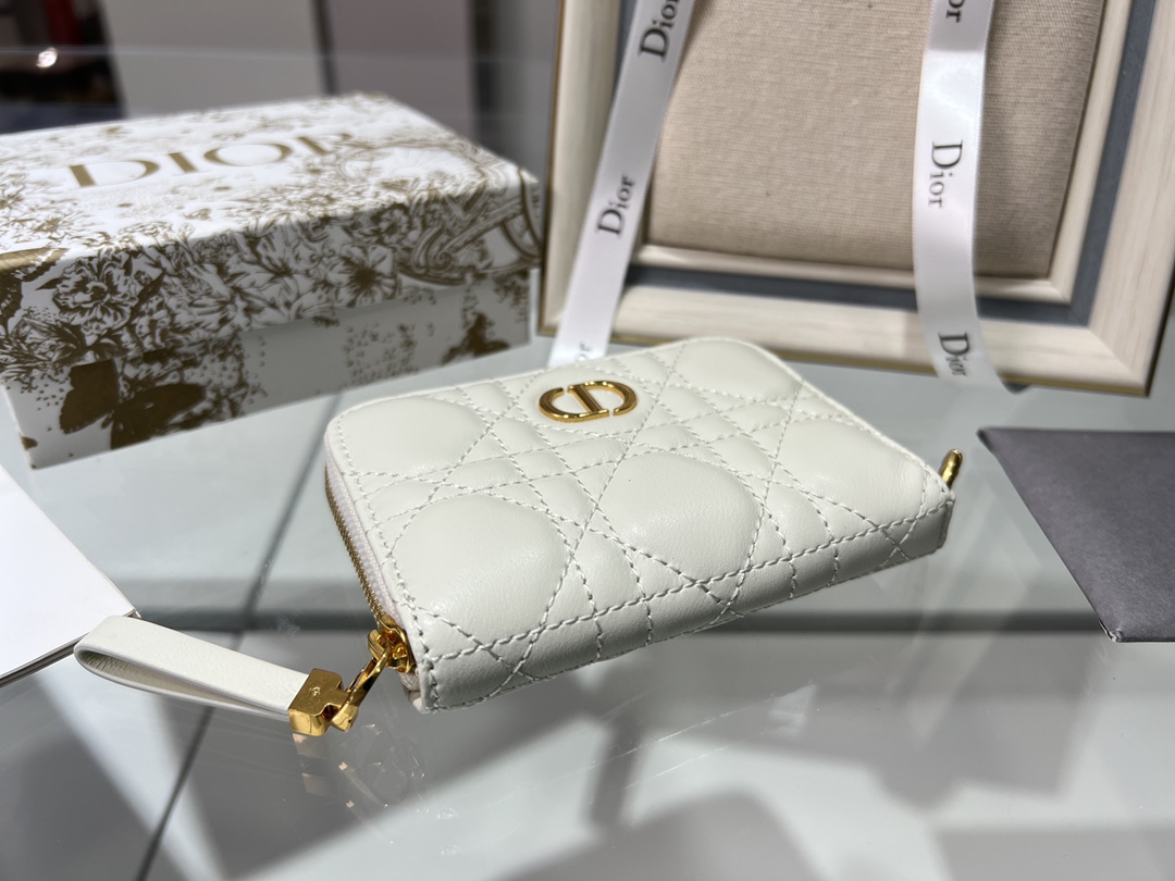 Bagsaaa D10r Caro Coin Purse White - 9*11cm