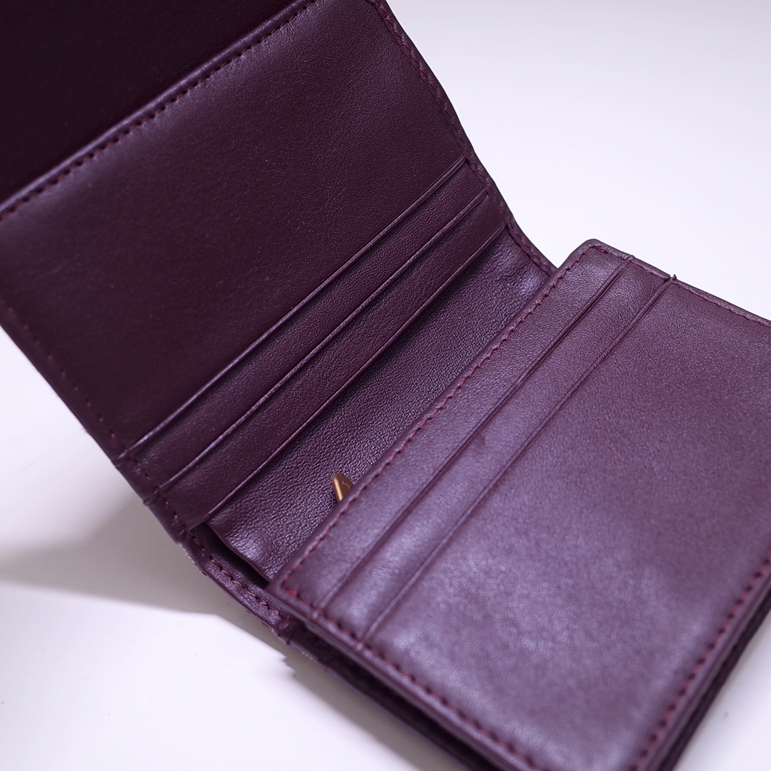 Bagsaaa D10r Saddle Oblique Wallet Red