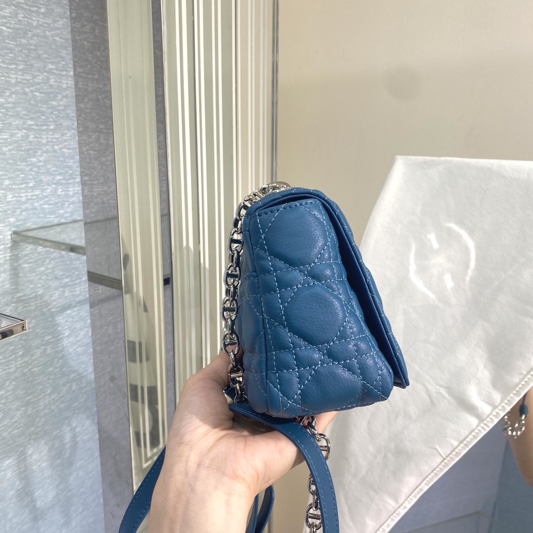 Bagsaaa D10r Small Caro Blue S*pple Cannage Calfskin - 20 x 12 x 7 cm
