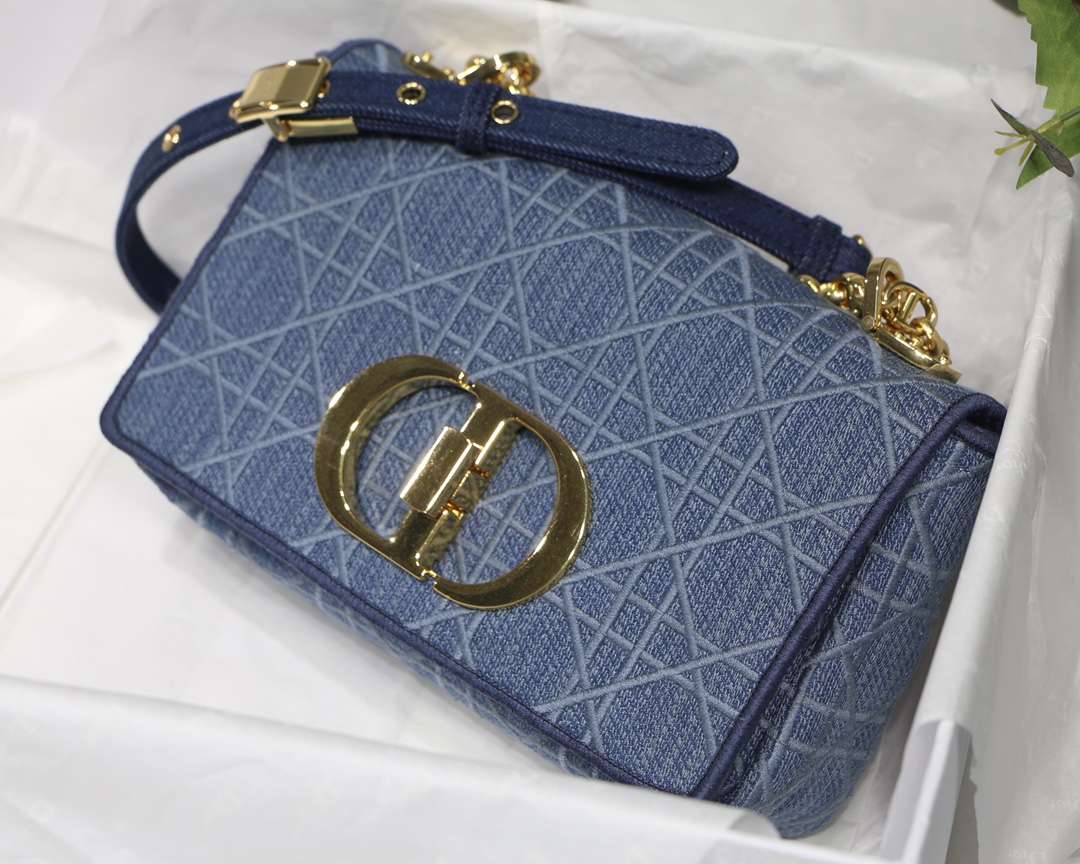 Bagsaaa D10r Small Caro Green Denim Cannage - 20 x 12 x 7 cm
