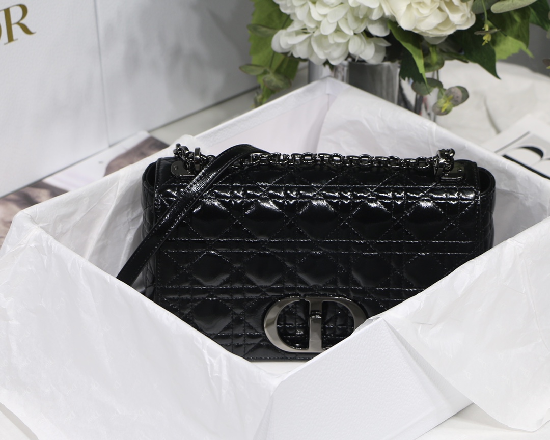 Bagsaaa D10r Medium Caro Black Cannage - 25.5 x 15.5 x 8 cm
