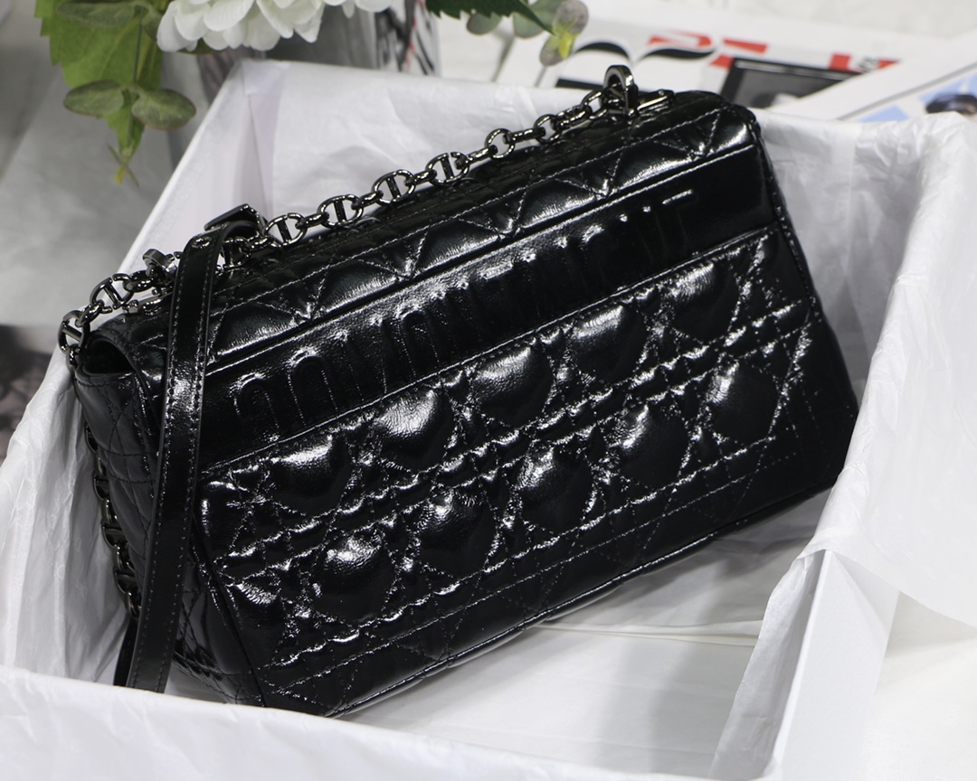 Bagsaaa D10r Medium Caro Black Cannage - 25.5 x 15.5 x 8 cm