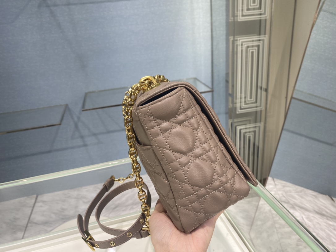 Bagsaaa D10r Large Caro Taupe Cannage - 28x17x9cm
