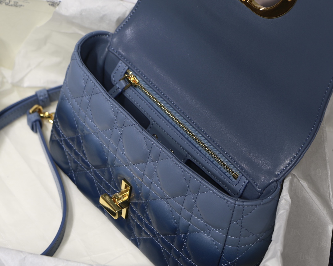 Bagsaaa D10r Small Caro Blue - 20 x 12 x 7 cm