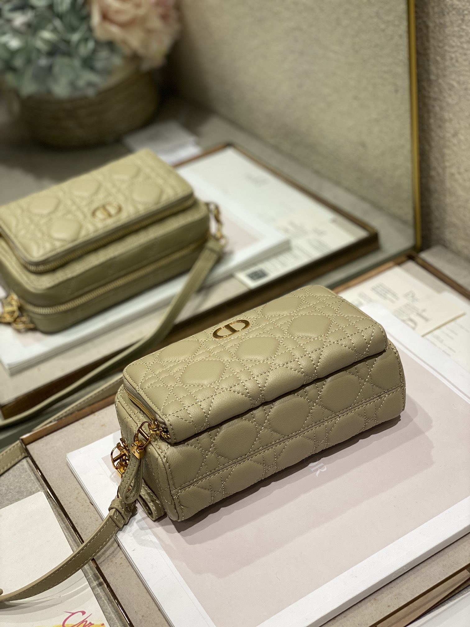 Bagsaaa D10r Carou Double Pouch Beige - 19×10.5×5cm