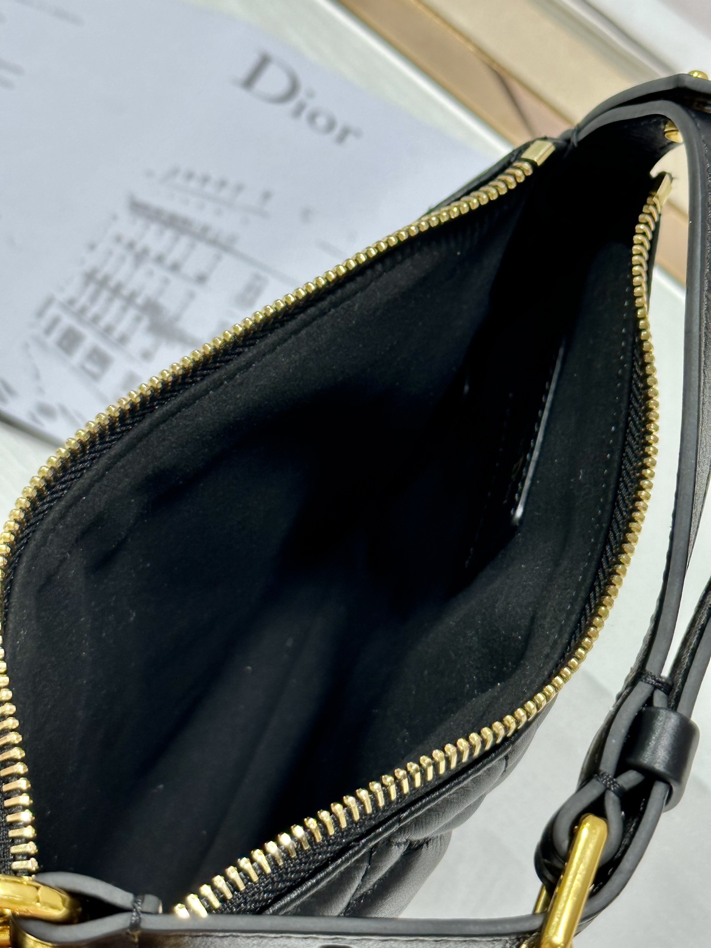 Bagsaaa D10r Caro Nomad Bag Black Gold - 25x16x2.5cm