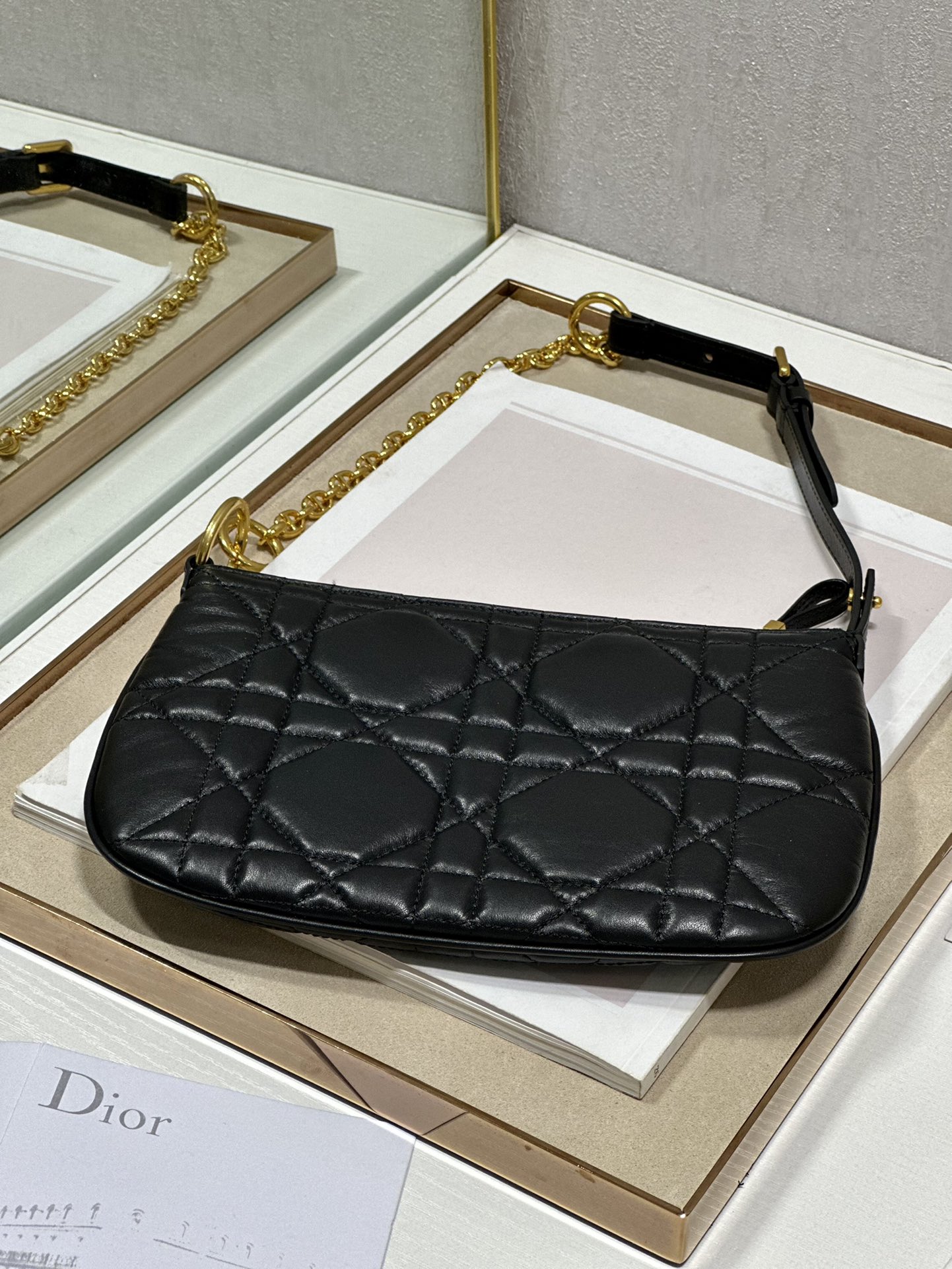 Bagsaaa D10r Caro Nomad Bag Black Gold - 25x16x2.5cm