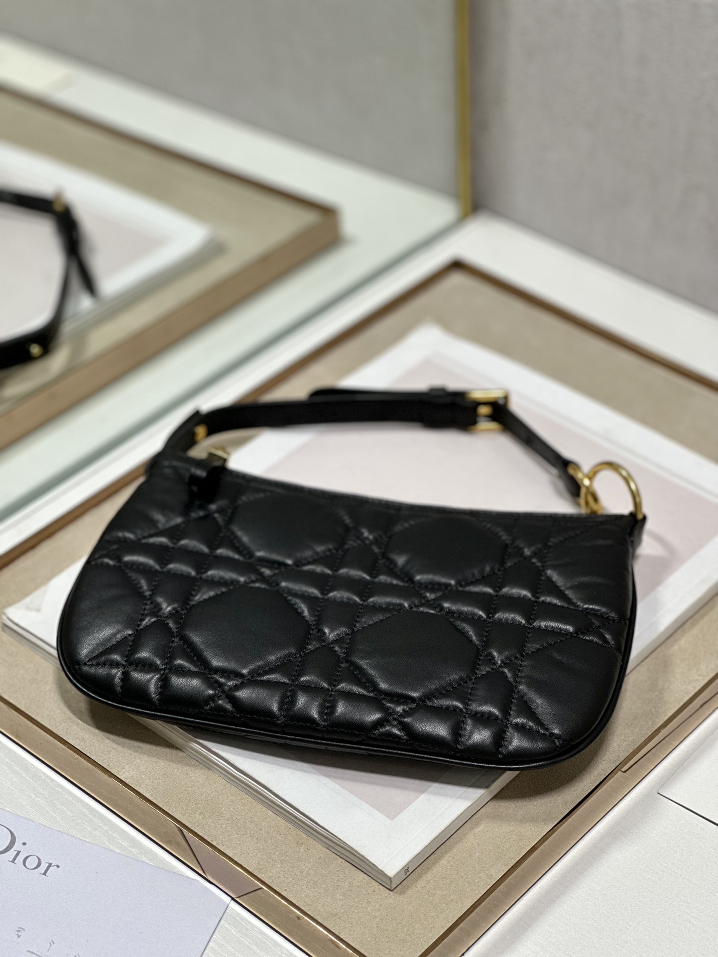 Bagsaaa D10r Caro Nomad Bag Black Gold - 25x16x2.5cm