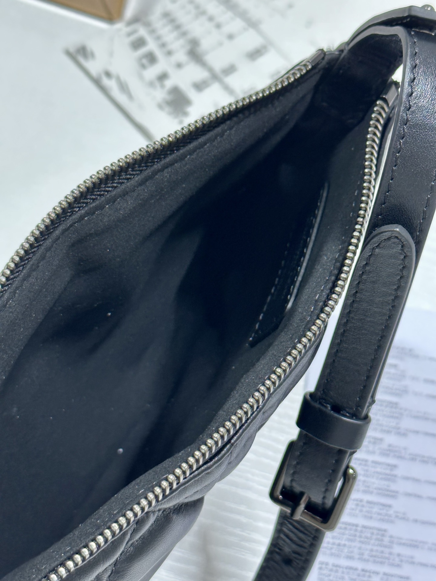 Bagsaaa D10r Caro Nomad Bag Black - 25x16x2.5cm
