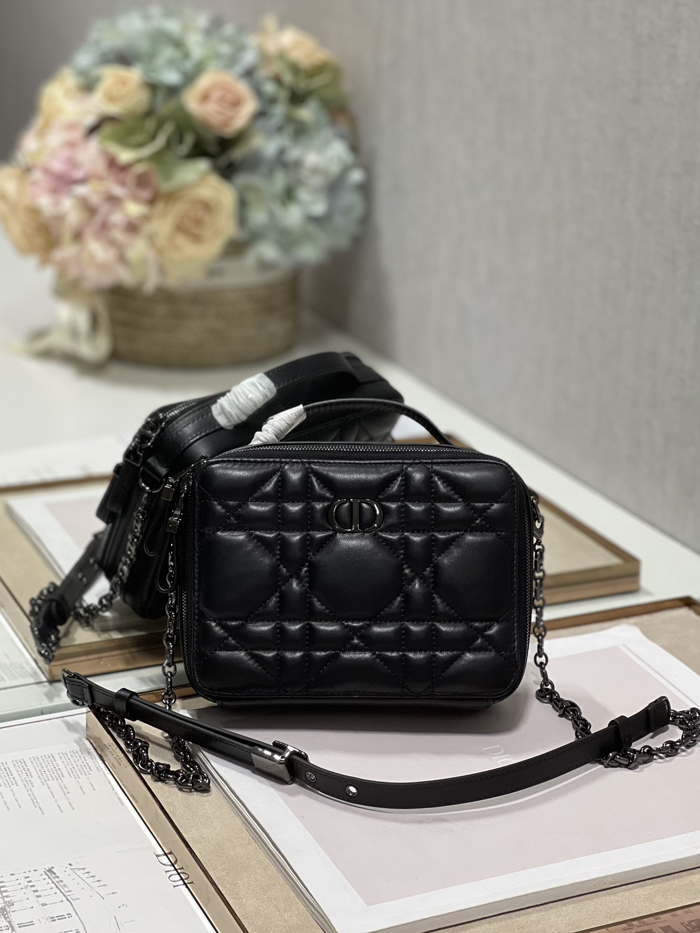 Bagsaaa D10r 30 Montaigne Box Bag - 18×13×5cm