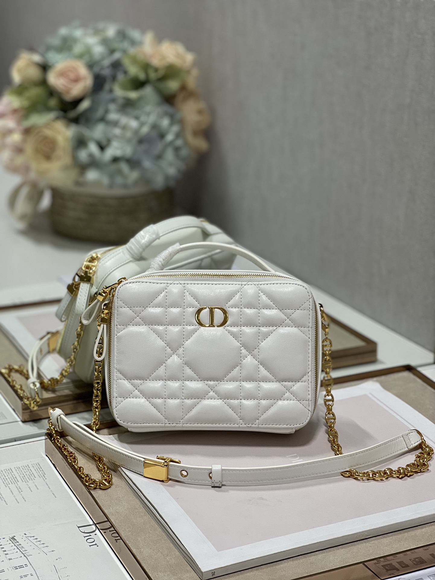 Bagsaaa D10r 30 Montaigne Box Bag - 18×13×5cm