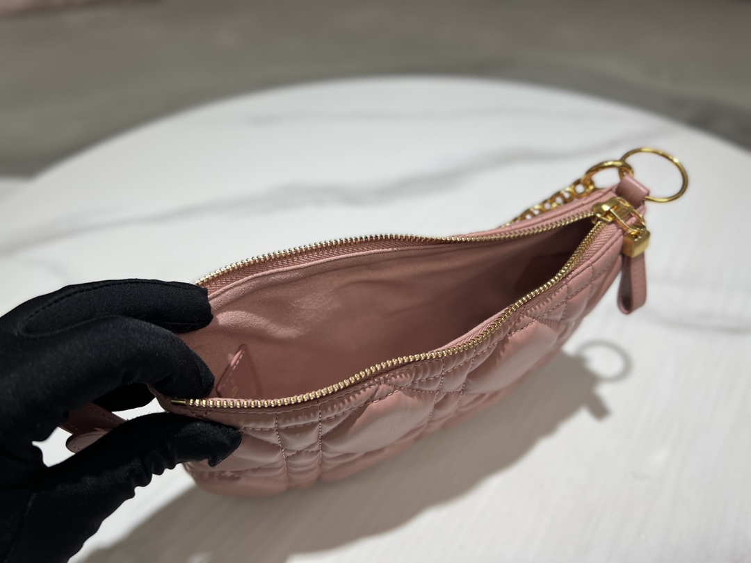 Bagsaaa D10r Caro Nomad Bag Pink - 25x16x2.5cm