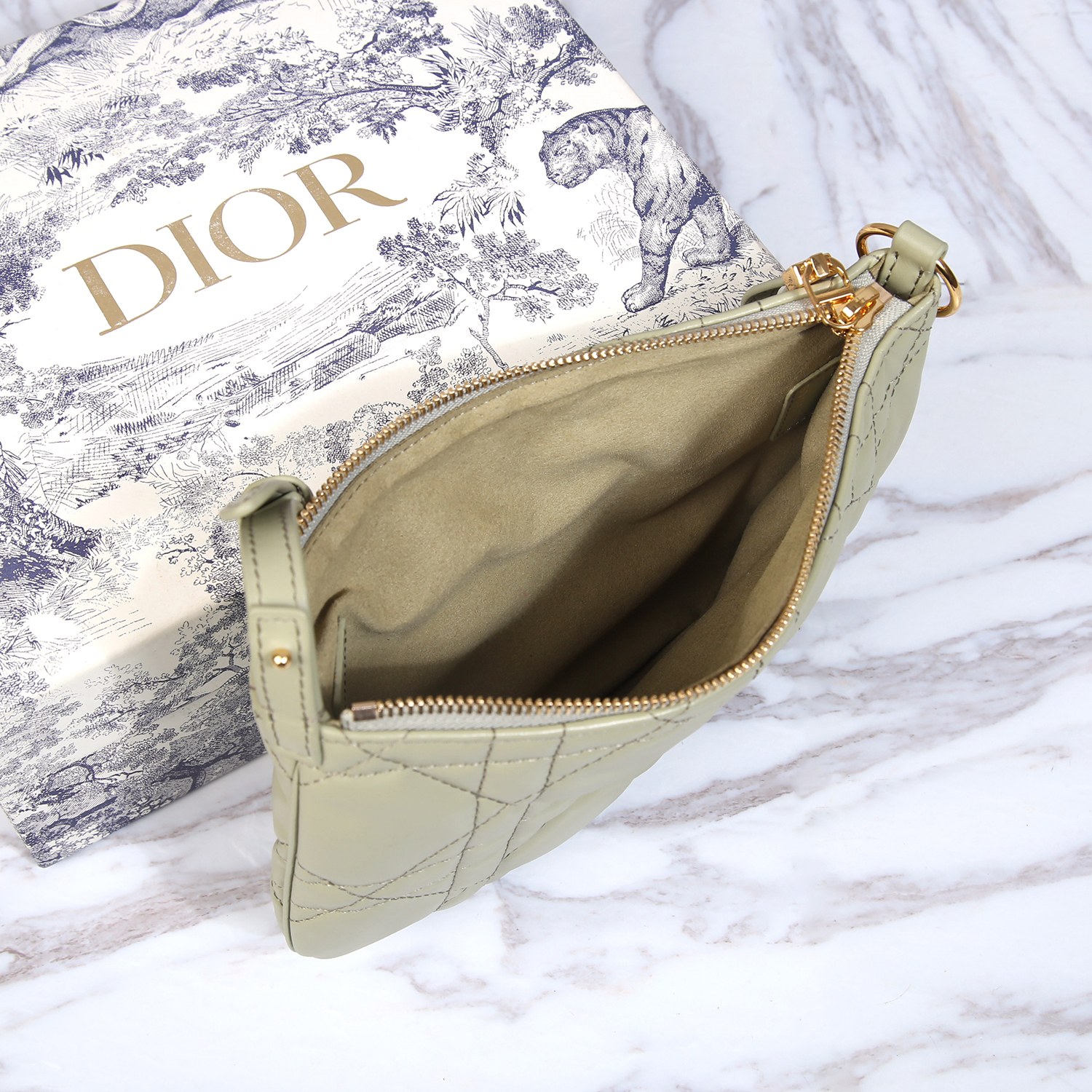 Bagsaaa D10r Caro Nomad Bag Light Green - 25x16x2.5cm