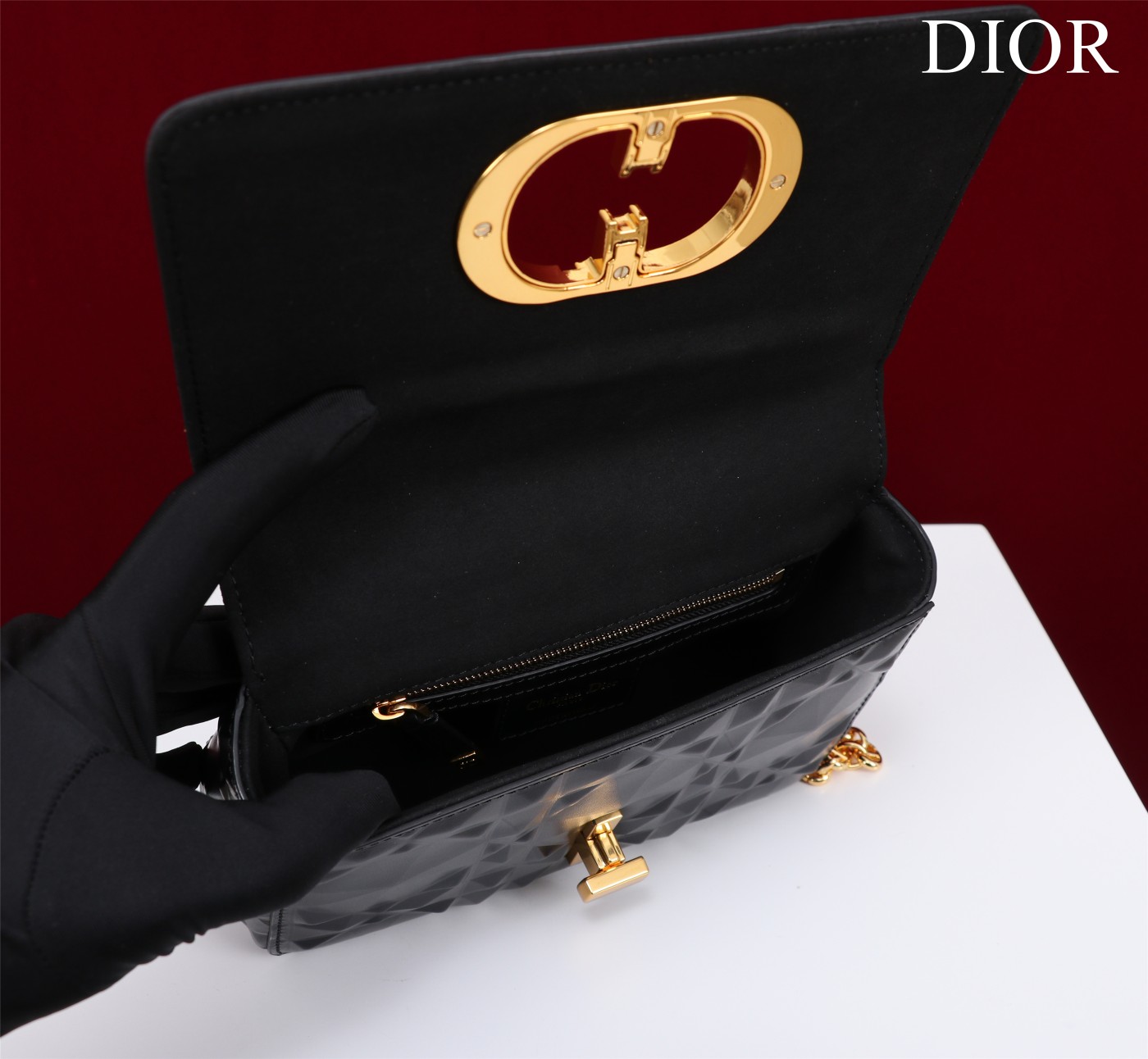 Bagsaaa D10r Caro Small Shoulder Bag Black With Gold Hardware - 20×12×7cm
