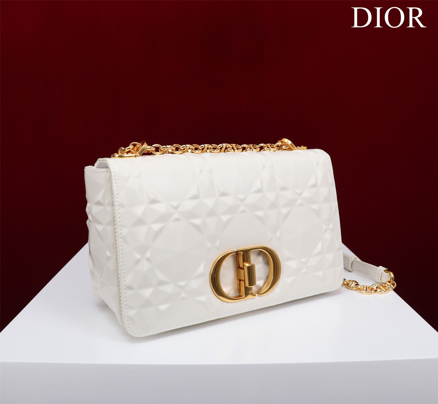 Bagsaaa D10r Caro Medium Shoulder Bag White With Gold Hardware - 25×15×8cm