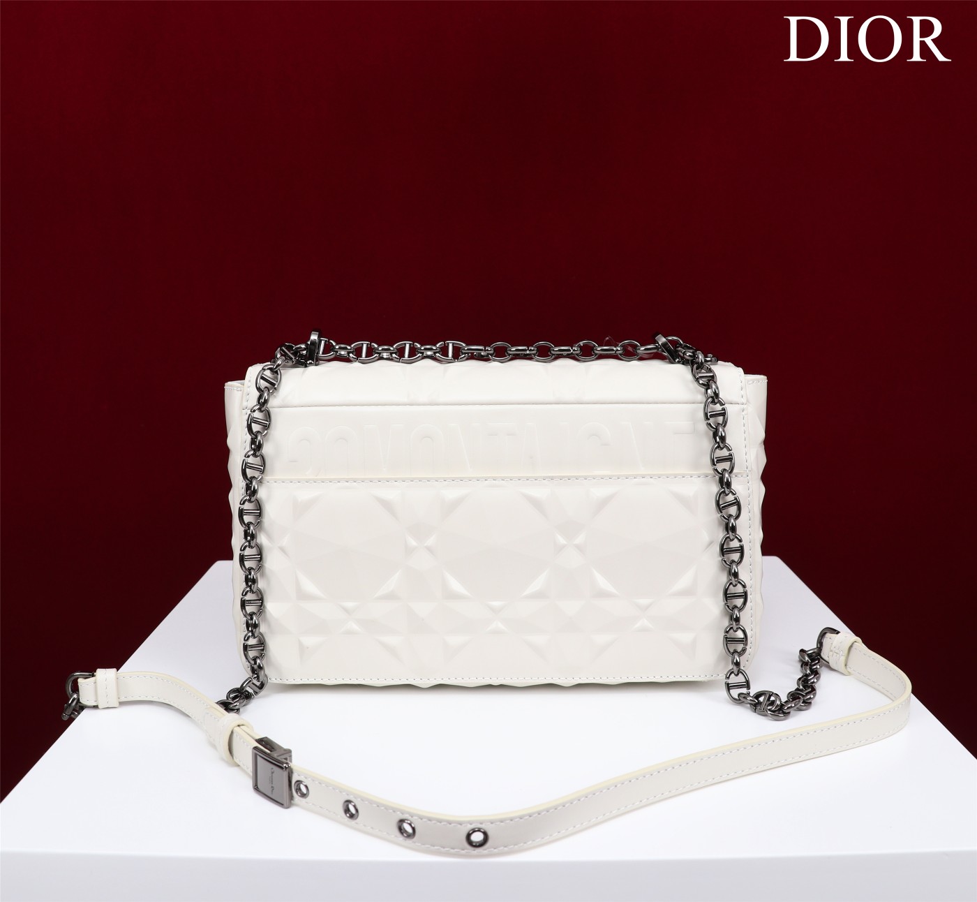 Bagsaaa D10r Caro Medium Shoulder Bag White With Black Hardware - 25×15×8cm