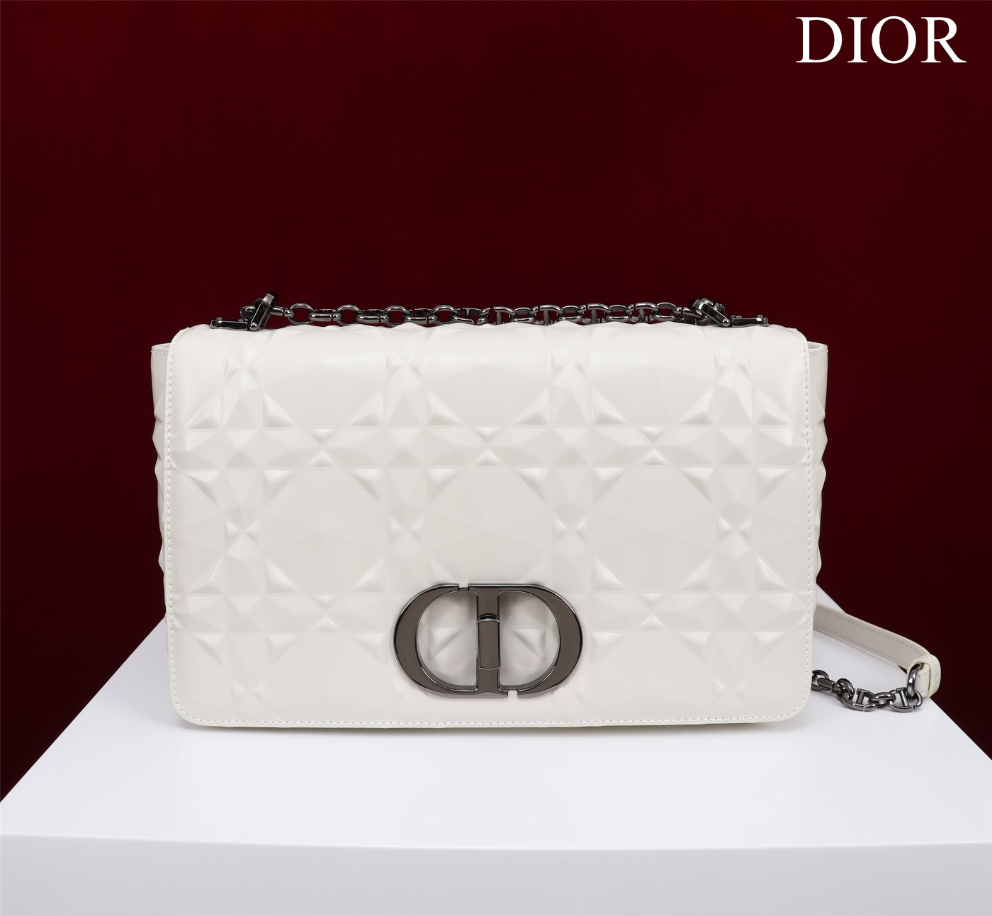 Bagsaaa D10r Caro Large Shoulder Bag White with black hardware - 28x17x9cm