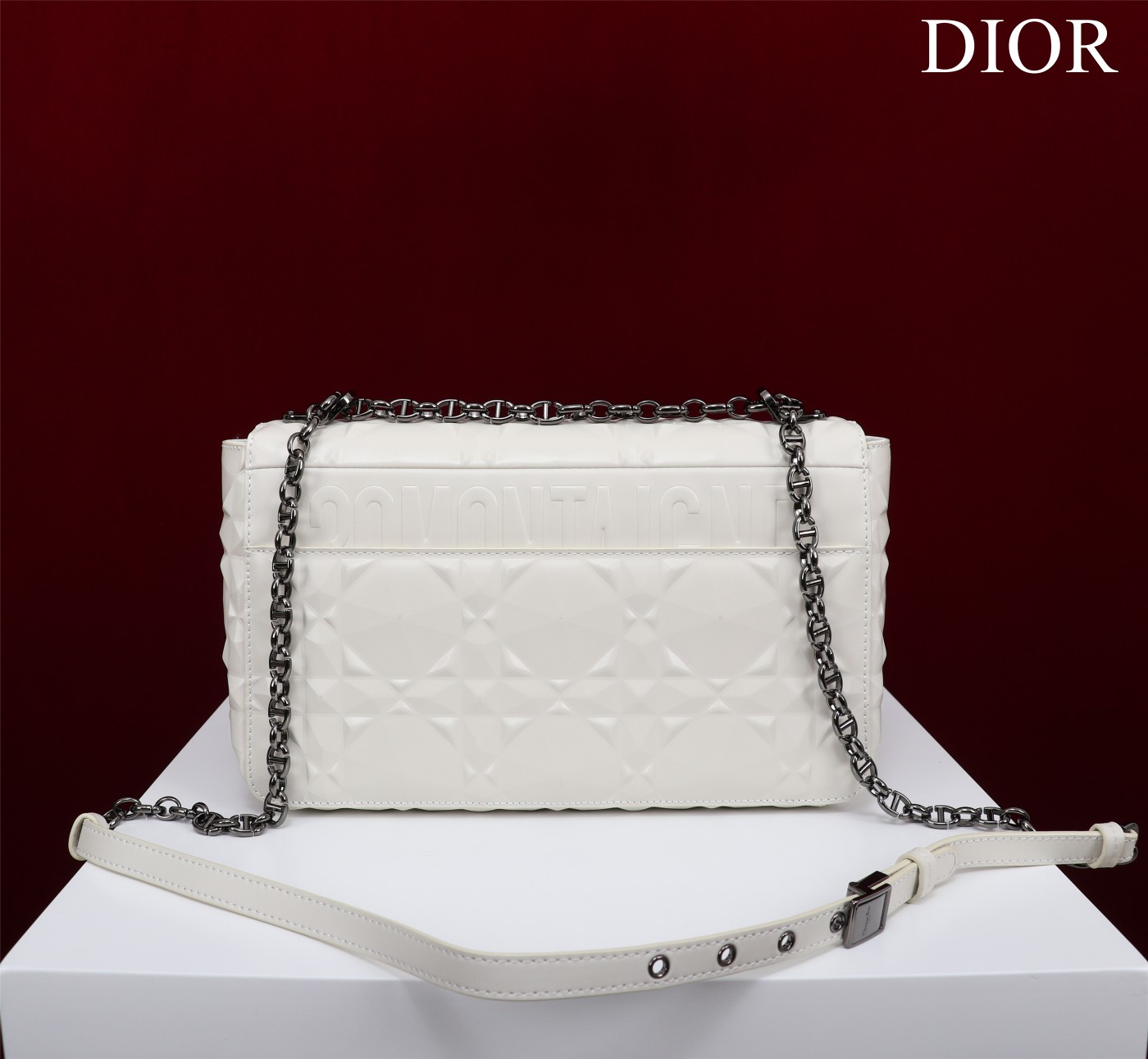 Bagsaaa D10r Caro Large Shoulder Bag White with black hardware - 28x17x9cm