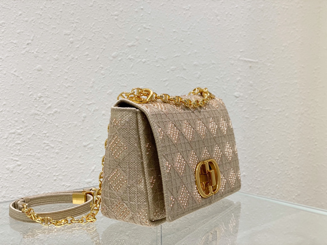 Bagsaaa D10r Caro Medium Cannage Beige Bag - 25.5*15.5*8cm