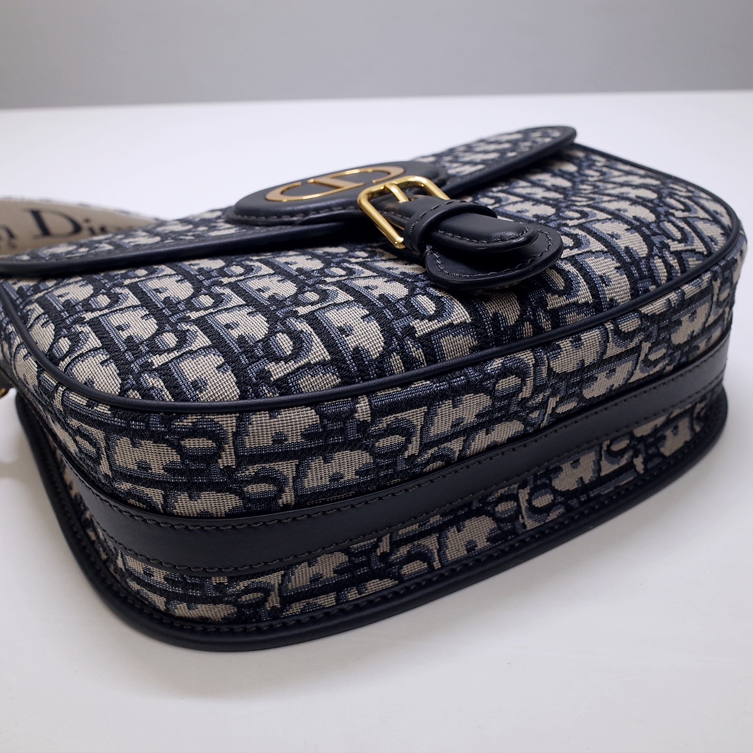 Bagsaaa D10r CD Bobby Large Oblique Blue - 27x19.5x8cm