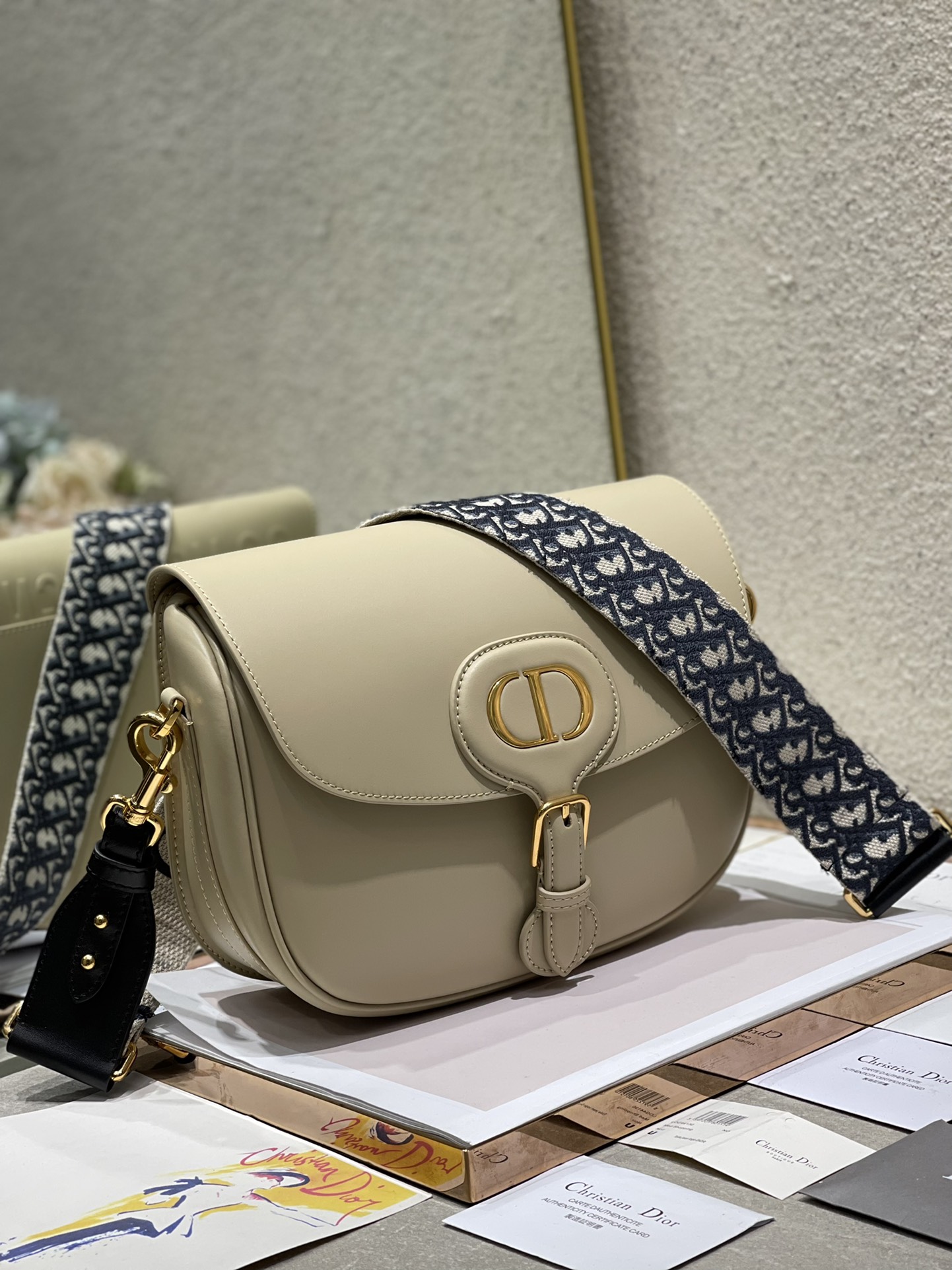 Bagsaaa D10r CD Bobby Large Beige - 27x19.5x8cm