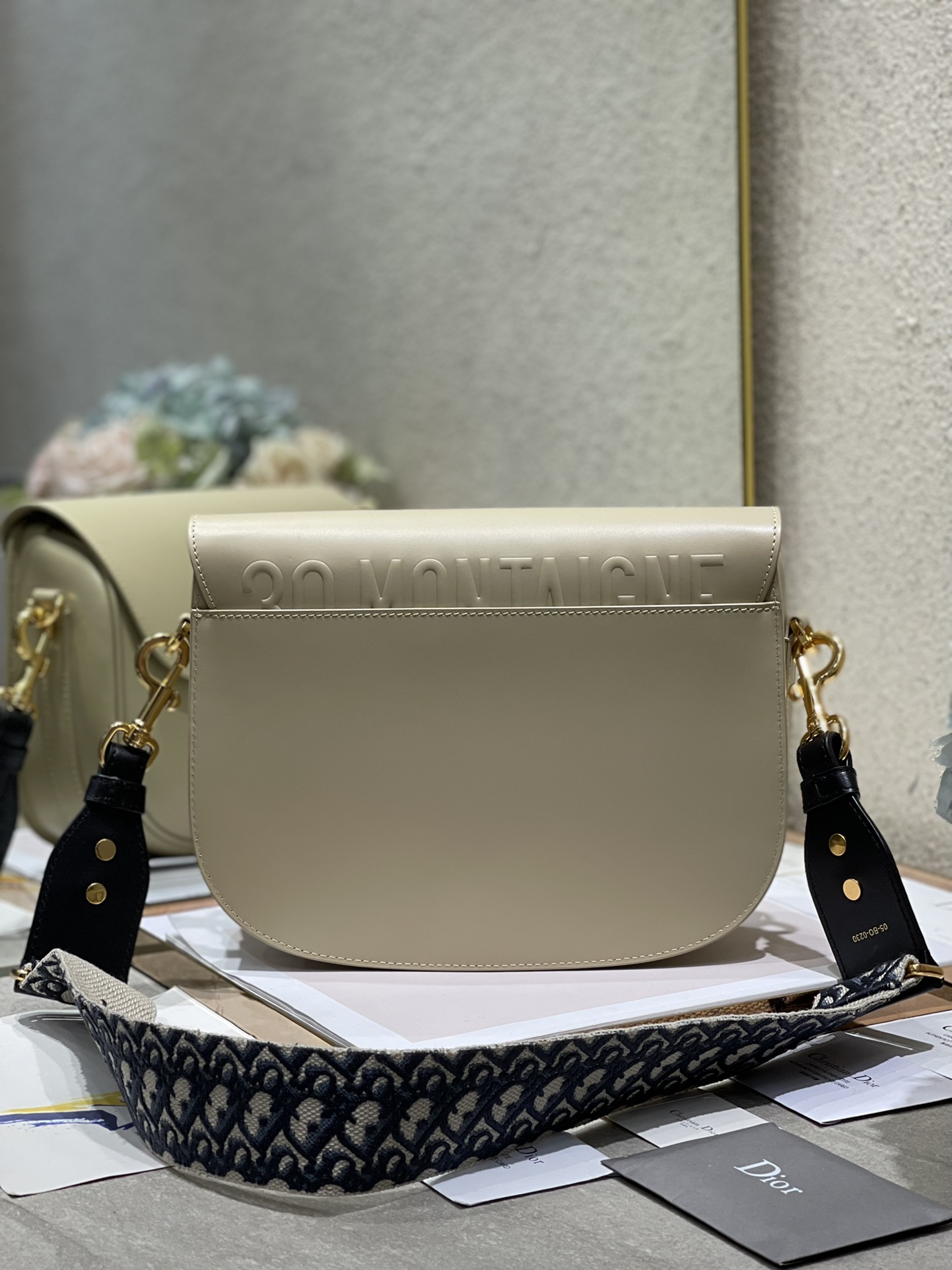 Bagsaaa D10r CD Bobby Large Beige - 27x19.5x8cm