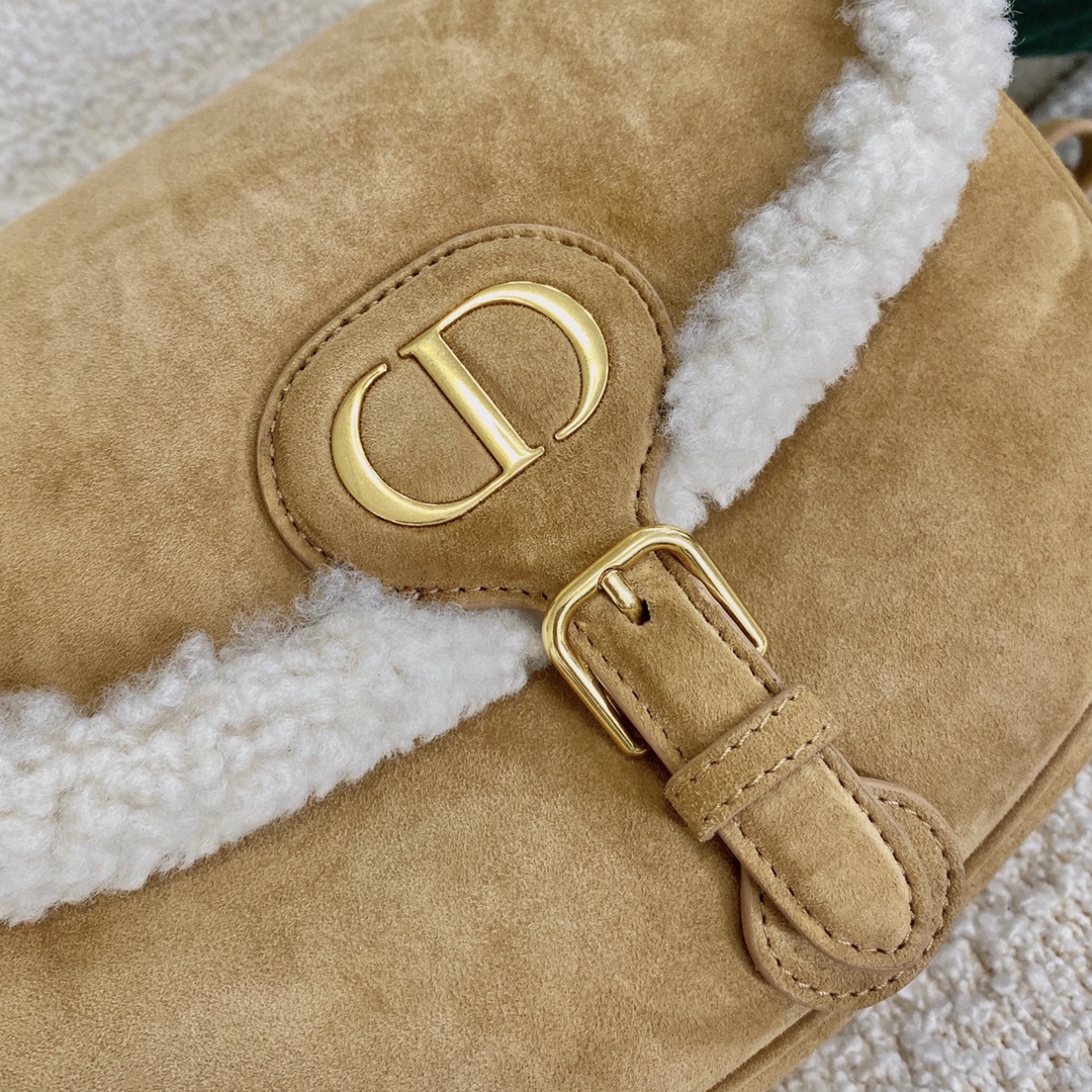 Bagsaaa D10r CD Bobby Medium Yellow Fur Leather - 22x17x6cm