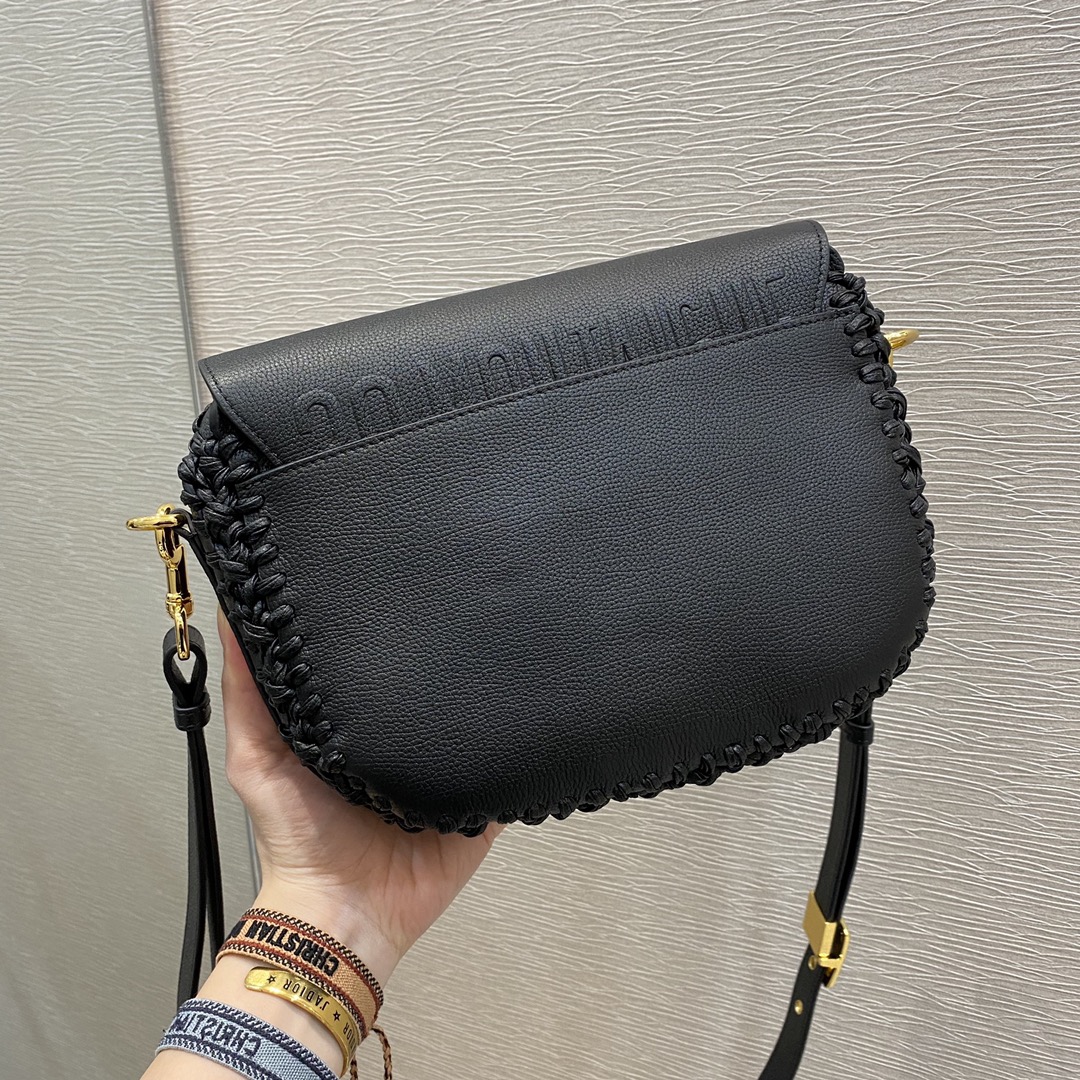 Bagsaaa D10r CD Meidum Bobby Grained Calfskin Leather with Whipstitched Seams black