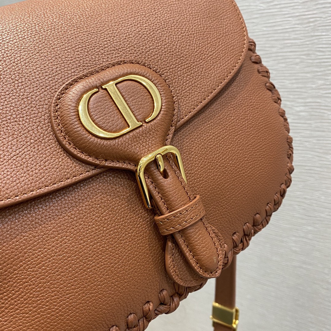 Bagsaaa D10r CD Meidum Bobby Grained Calfskin Leather with Whipstitched Seams brown