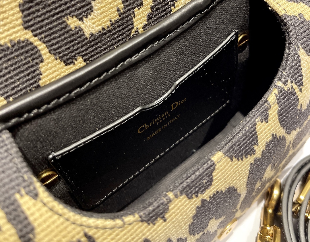 Bagsaaa D10r Small Bobby Leopard Leather