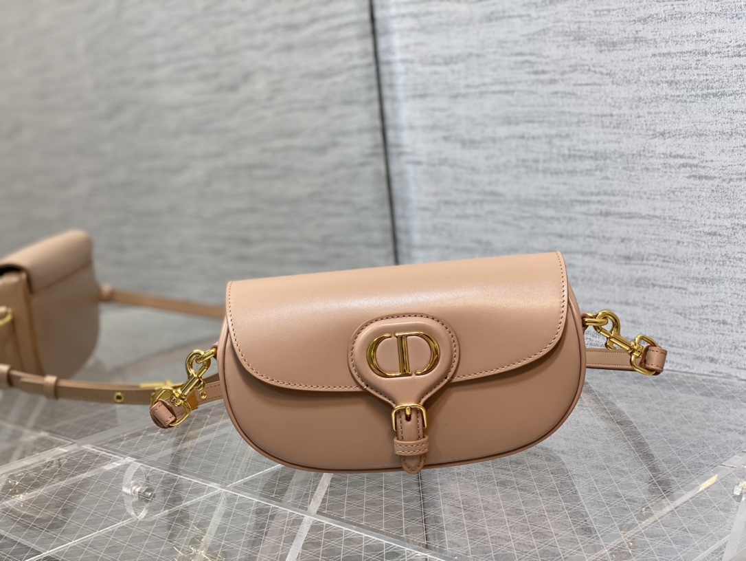 Bagsaaa D10r Bobby East-West Bag Light Pink - 21 x 12 x 5.1 cm